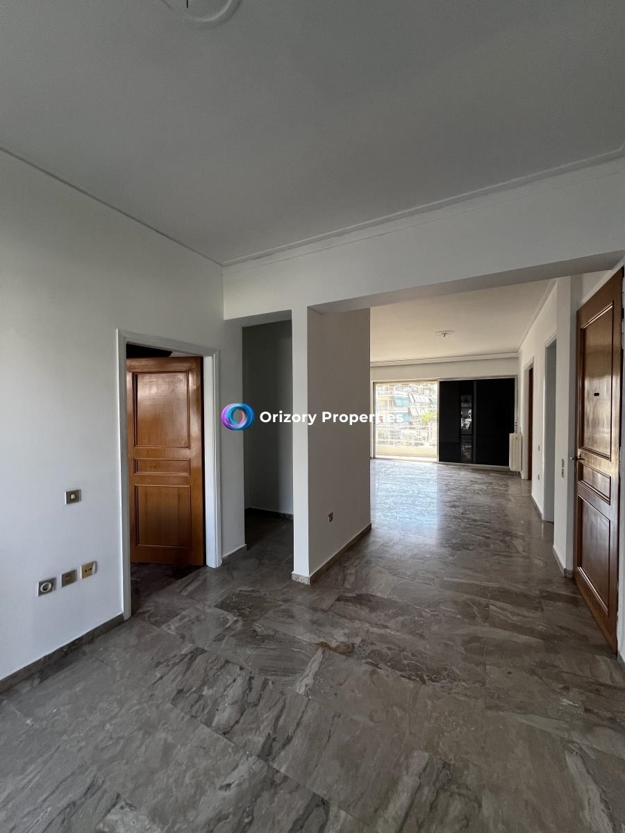 (For Sale) Residential Apartment || Athens Center/Zografos - 142 Sq.m, 240.000€ 